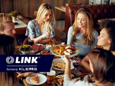 a-lucrative-pizzeria-taking-22-000-per-week-240-000-16818-0