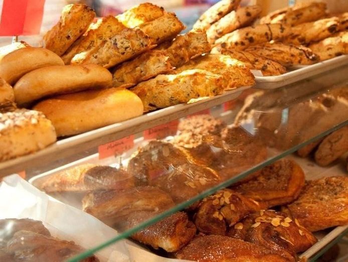middle-eastern-pizza-amp-bakery-48-000-15039-1