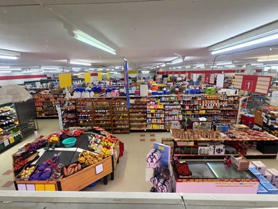 established-supermarket-with-turnover-approaching-1m-with-freehold-residence-0
