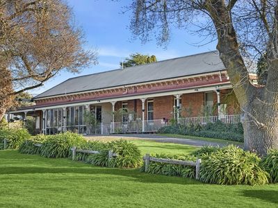 conference-and-accommodation-business-at-gateway-to-macedon-ranges-vic-4
