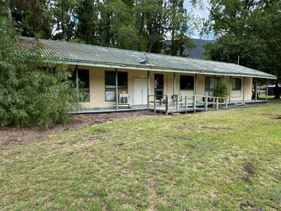 a-rare-freehold-caravan-park-and-tourism-gateway-in-victorias-high-country-1