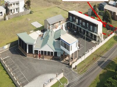accommodation-freehold-property-and-business-great-ocean-road-vic-0