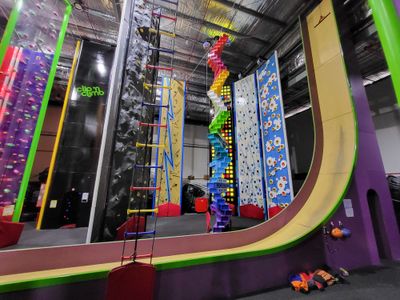 under-offer-thriving-indoor-climbing-business-under-management-vic-0