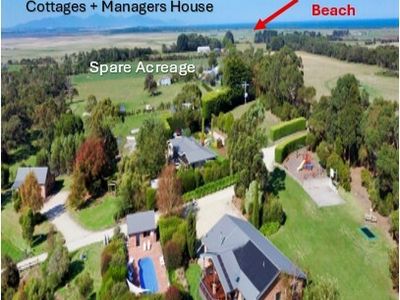 profitable-resort-style-accommodation-business-with-freehold-on-10-acres-0