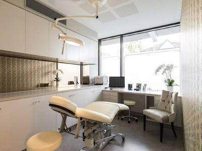 most-luxurious-and-prestigious-cosmetic-skin-clinic-for-sale-se-melbourne-0