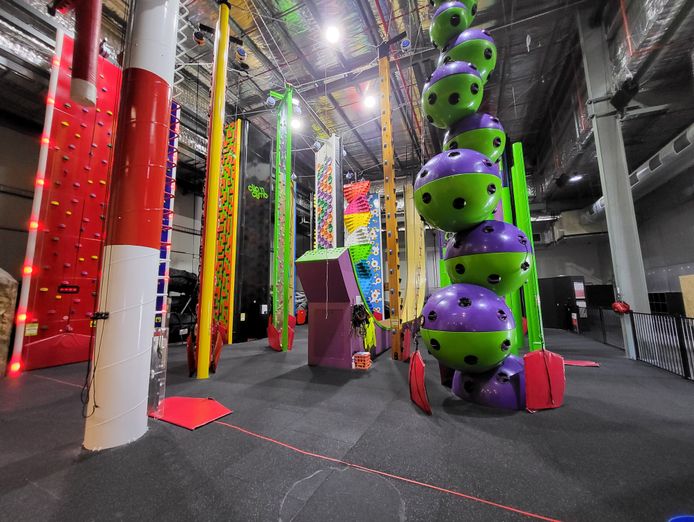 under-offer-thriving-indoor-climbing-business-under-management-vic-1