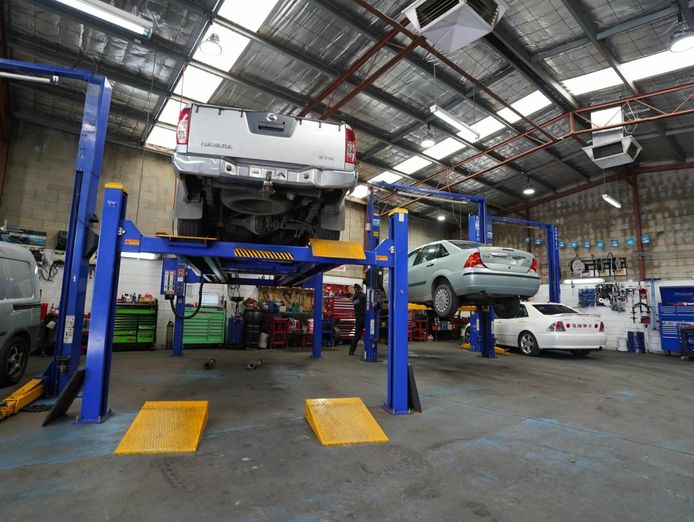 busy-auto-workshop-south-australia-0