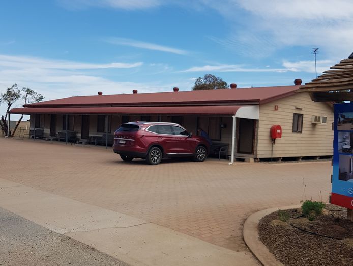 freehold-cabin-and-caravan-park-plus-residence-port-pirie-sa-8