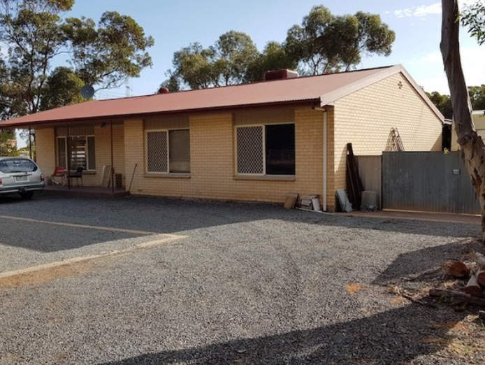 two-titles-freehold-cabin-and-caravan-park-plus-residence-port-pirie-sa-5