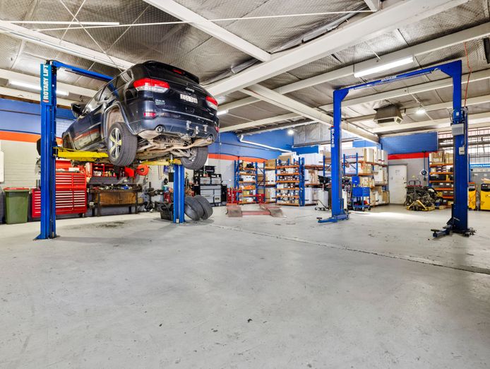 established-automotive-service-centre-act-0