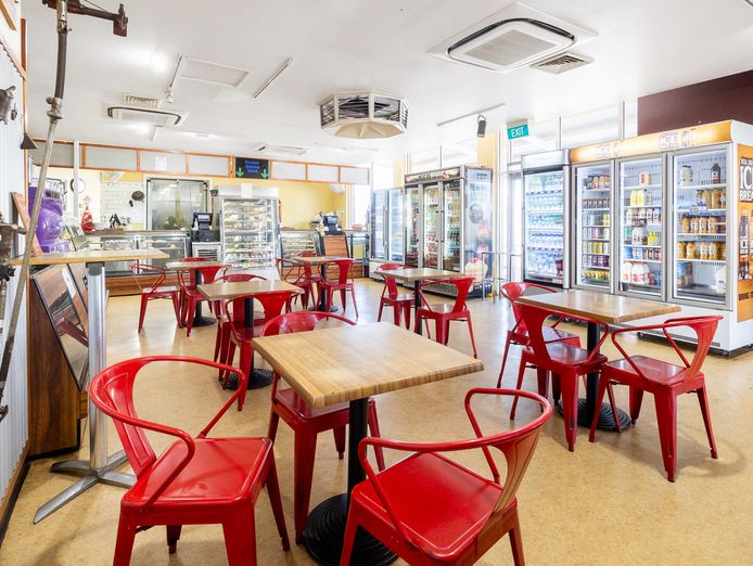 under-offer-thriving-bakery-and-community-hub-longreach-qld-0