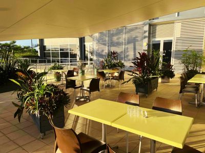 well-established-cafe-for-sale-in-kawana-on-the-sunshine-coast-4
