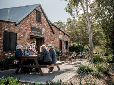 deva-coffee-and-chocolate-in-tamworth-is-for-sale-0