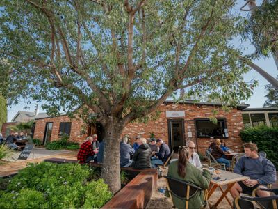 deva-coffee-and-chocolate-in-tamworth-is-for-sale-4