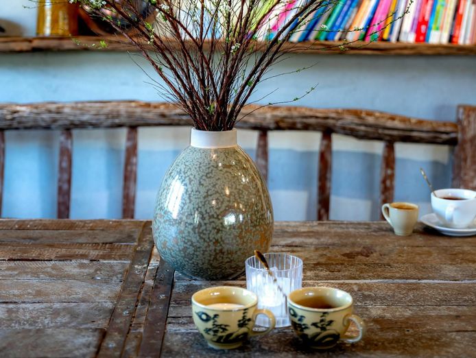 for-sale-thriving-coastal-cafe-in-yambas-heart-0