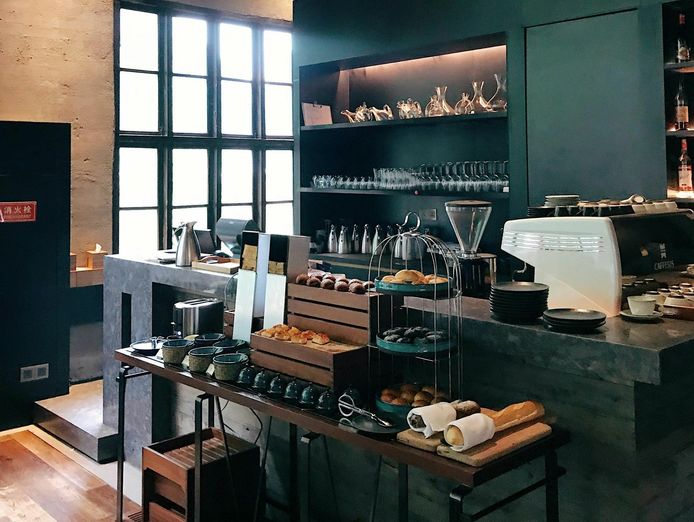 gold-coast-barber-and-cafe-for-sale-a-local-icon-0