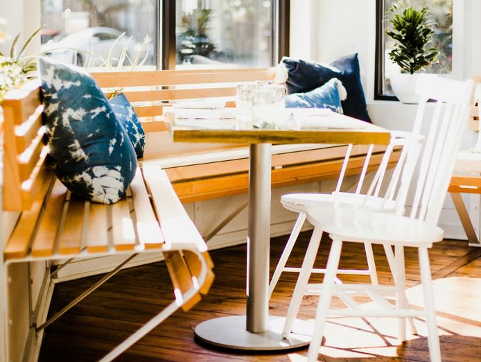 just-steps-from-the-stunning-burleigh-beach-this-vibrant-and-beloved-cafe-is-fo-0