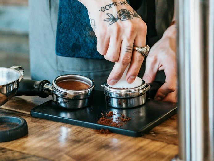 for-sale-busy-cafe-high-exposure-location-in-robina-0