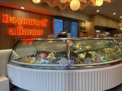 gelatissimo-established-gelato-ice-cream-cafe-opportunity-in-cronulla-1