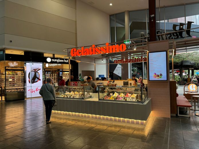 gelatissimo-gelato-ice-cream-cafe-craigieburn-central-vic-0