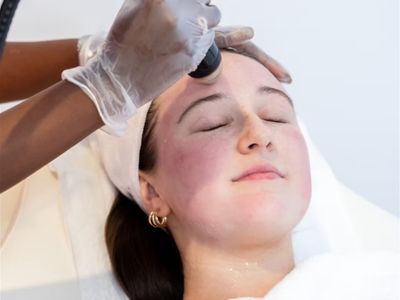 step-straight-into-a-ready-to-operate-cosmetic-skin-clinic-2