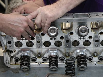 market-leading-automotive-parts-vehicle-recovery-operation-6