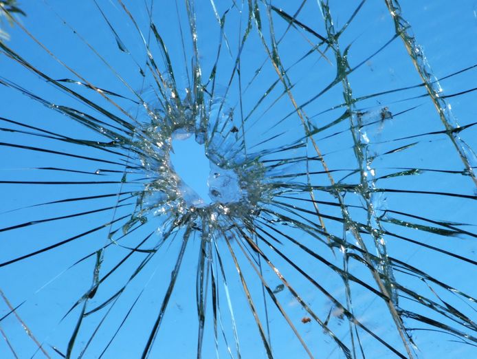 premier-glazing-business-under-management-highly-profitable-1