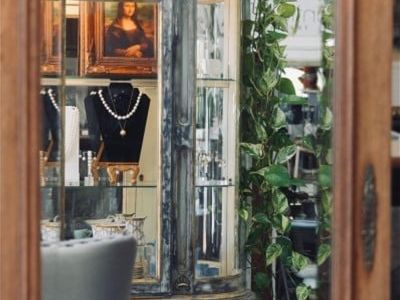 designer-vintage-emporium-amp-cafe-1