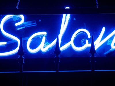 innovative-and-profitable-salon-with-a-great-team-1