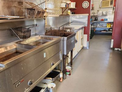 established-family-run-snack-bar-5