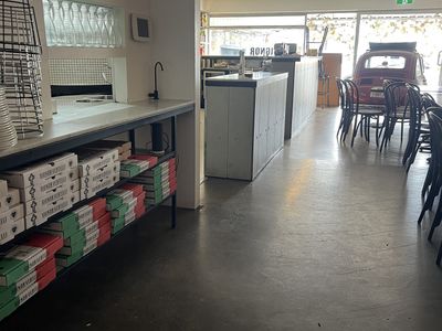 wood-fired-pizza-restaurant-3