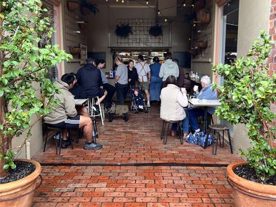 unique-thriving-cafe-geelong-4