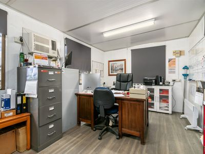 well-established-truck-and-trailer-mechanics-business-available-for-purchase-4