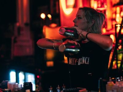 upscale-cocktail-bar-in-prime-newcastle-location-1