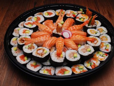 profitable-and-stable-income-sushi-takeaway-business-2