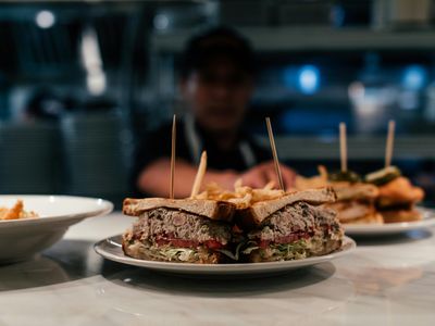 high-performing-cafe-and-restaurant-in-prime-location-0