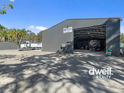 landscaping-and-supplies-business-with-multiple-dwellings-2