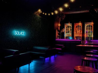 wiwo-cocktail-bar-situated-on-the-iconic-chapel-street-mobile-bars-business-0
