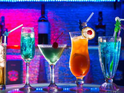 turnkey-cocktail-bar-in-premier-hospitality-district-2