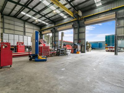 well-established-truck-and-trailer-mechanics-business-available-for-purchase-3
