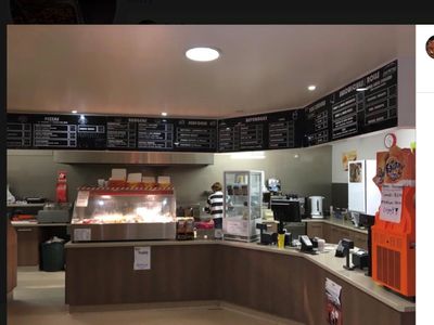 freehold-building-with-cafe-2