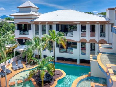 dual-key-goldmine-in-port-douglas-3