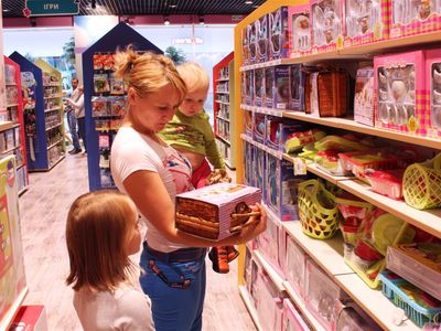 established-toy-store-is-ready-for-more-success-3