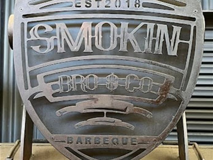 highly-regarded-american-style-barbecue-restaurant-1