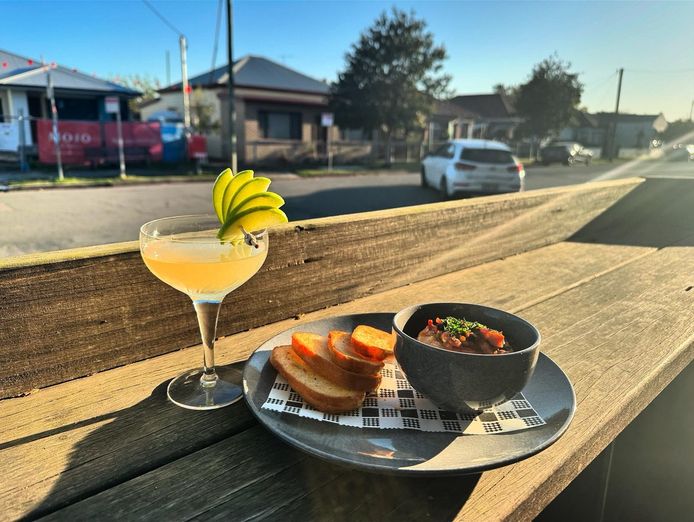 rare-hamilton-north-cafe-for-sale-walk-in-walk-out-1