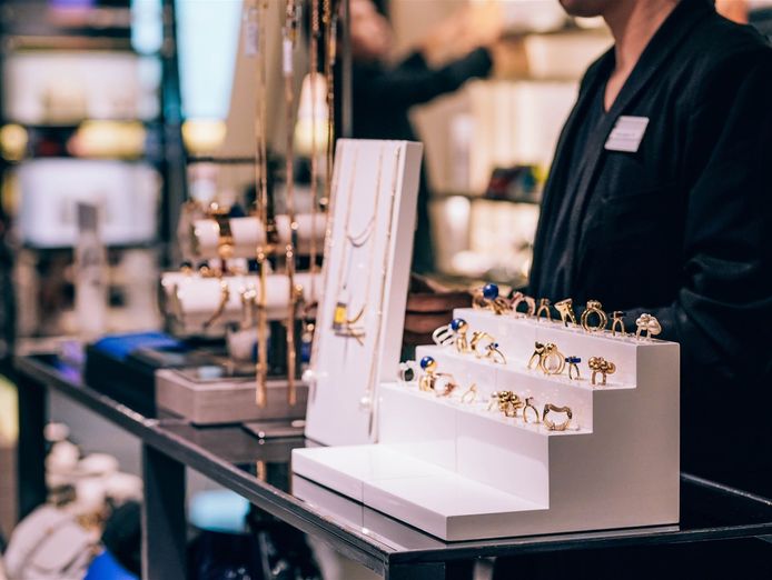 unlock-opportunity-with-your-own-gold-and-coin-shop-today-3