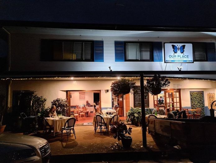 popular-a-la-carte-restaurant-4