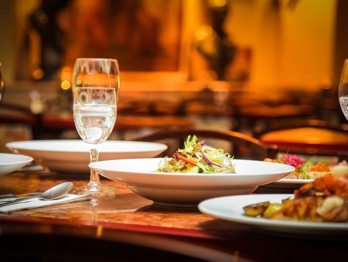 locals-favourite-consistently-booked-out-restaurant-1