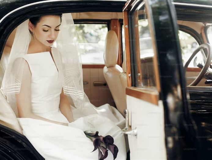 vintage-car-amp-limo-hire-specialising-in-weddings-amp-events-0