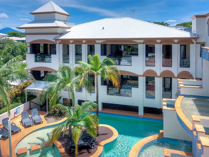 dual-key-goldmine-in-port-douglas-3